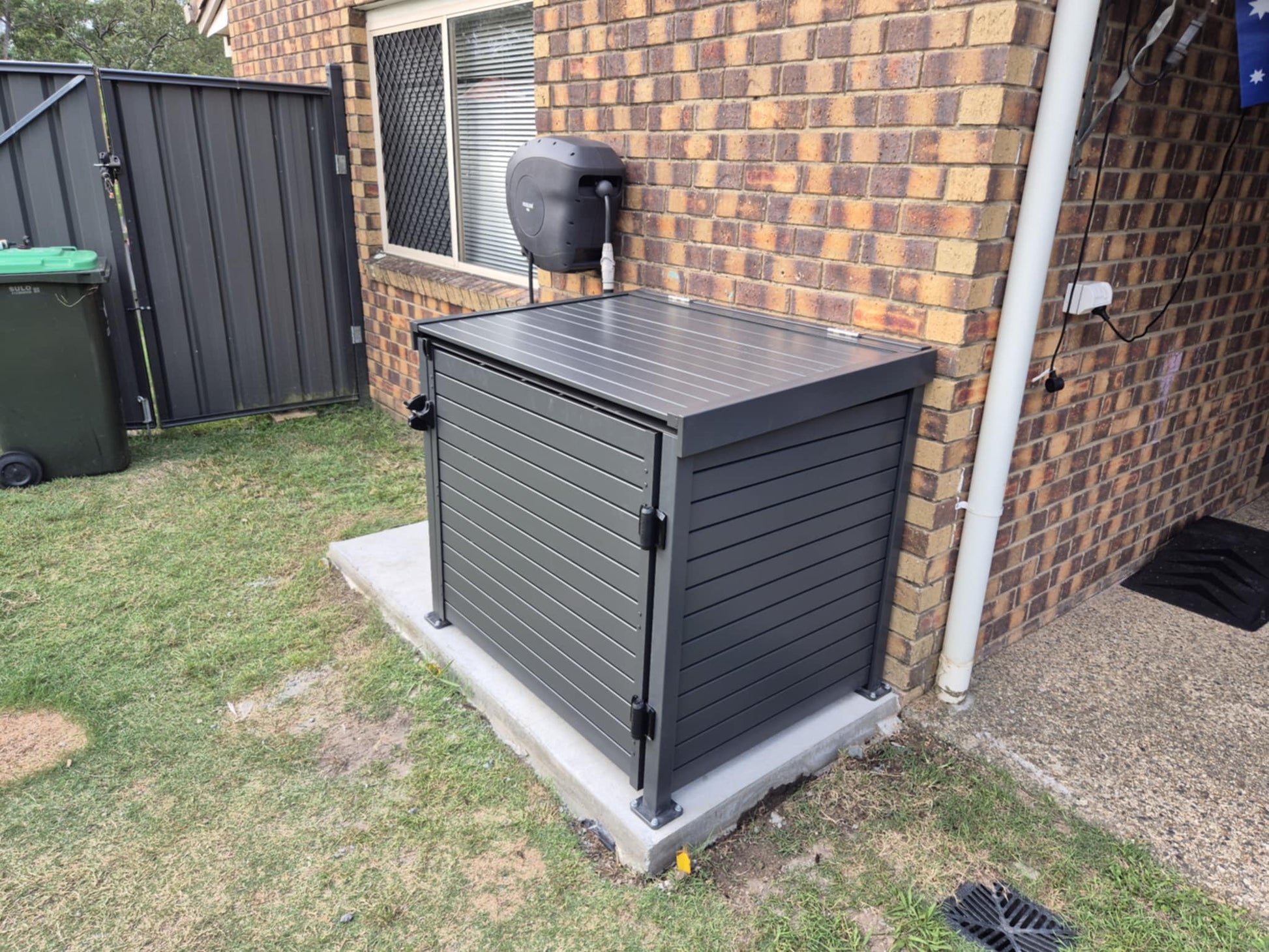 Aluminium Pool Pump Enclosure – Poolsideglass