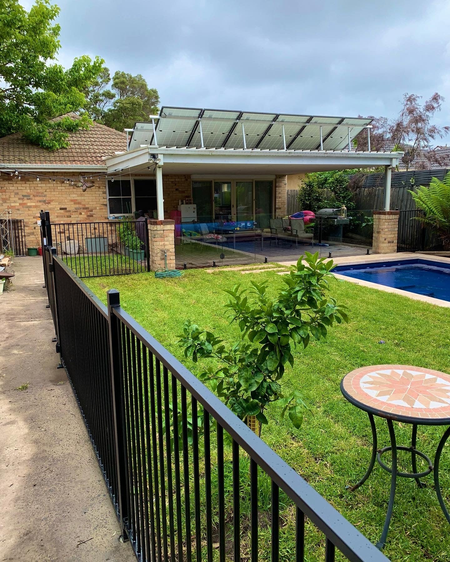 FLAT TOP FENCING - INSTALL